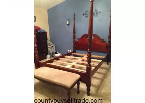 Queen size four-poster bed